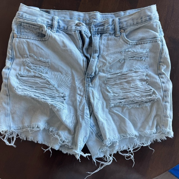 American Eagle Mom Short - Picture 2 of 4